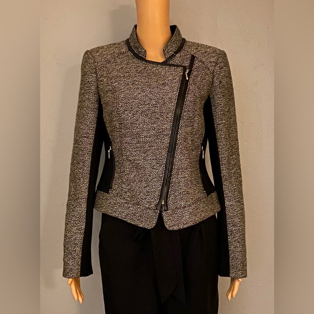 🌷WHITE HOUSE BLACK MARKET MOTO JACKET SZ6